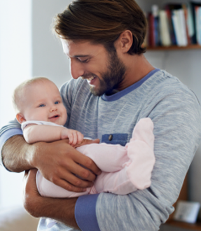 Père avec son bébé