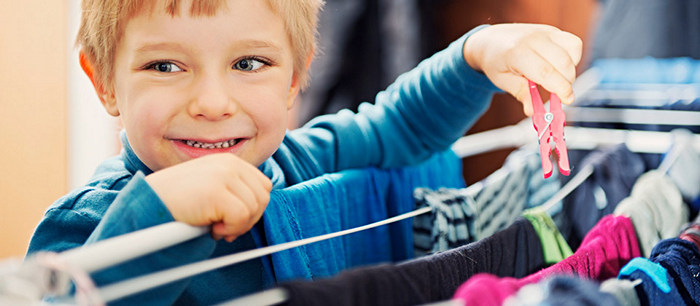 Faire participer les enfants aux tâches ménagères
