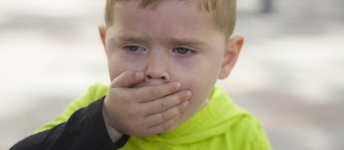 L'enfant qui s'étouffe