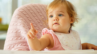 10–12 months old: Fine motor skill development