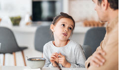 L'enfant qui argumente sans cesse