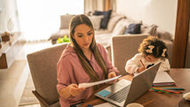 Concilier famille et études: les défis et conseils de deux mamans