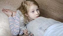 L'enfant qui refuse de se faire garder