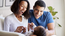 L'approche parentale: réconforter, jouer et enseigner