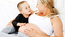 Arrivée de bébé: préparer mon enfant