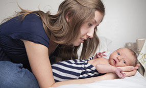 Être mal à l'aise avec bébé