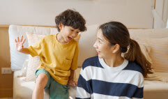 Aider son enfant à raconter sa journée
