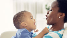 Langage des tout-petits: 9 habitudes à adopter pour le favoriser 