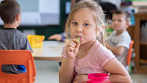 Manger à l'école ou à la garderie: une nouvelle étape
