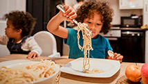 Moins gaspiller, sans forcer à manger